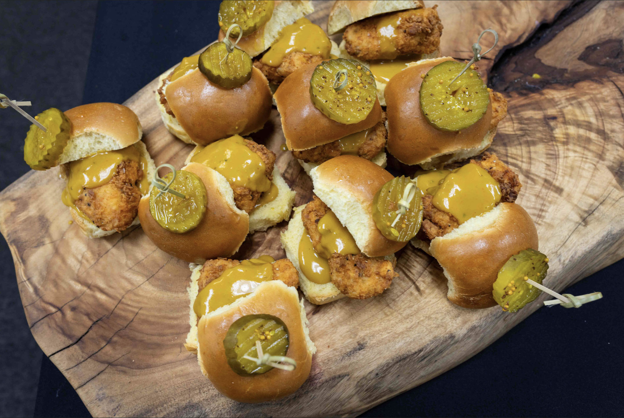 Crispy Chicken Sliders (10 Pieces)